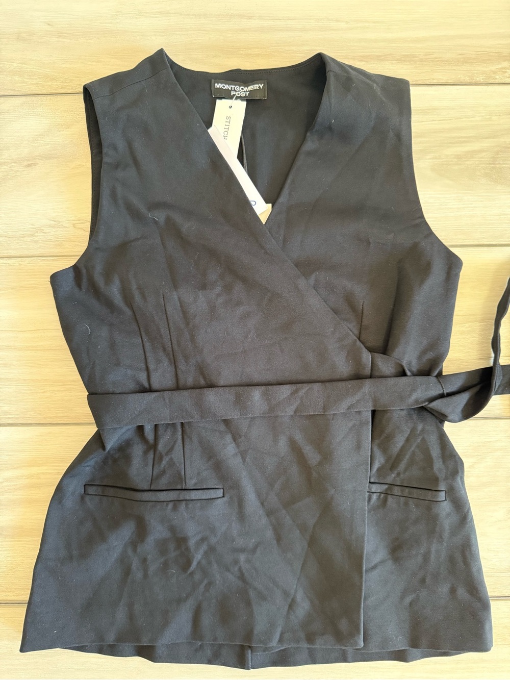 Montgomery Post Wrap Front Sleelevess Knit Top Black Small NWT STITCH FIX - Picture 6 of 11